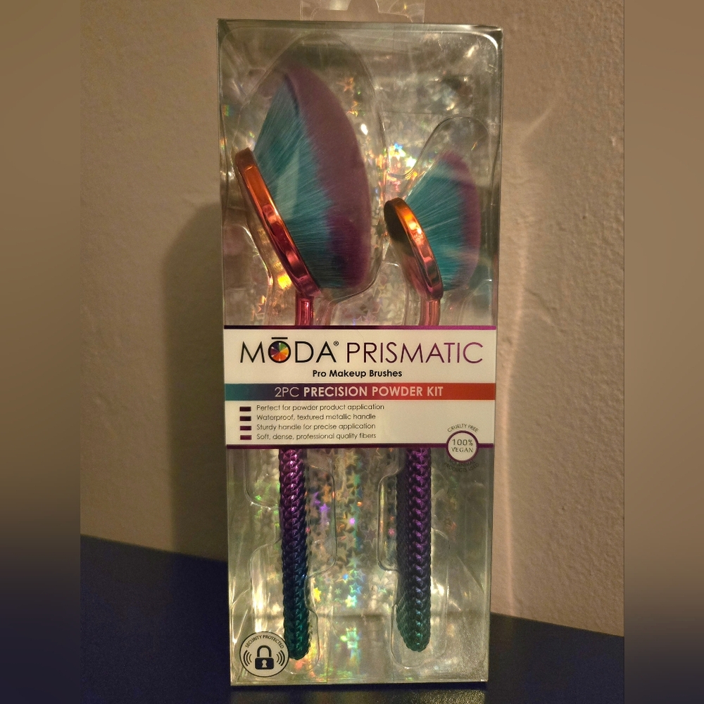 Moda Prismatic Precision Powder Brush Set